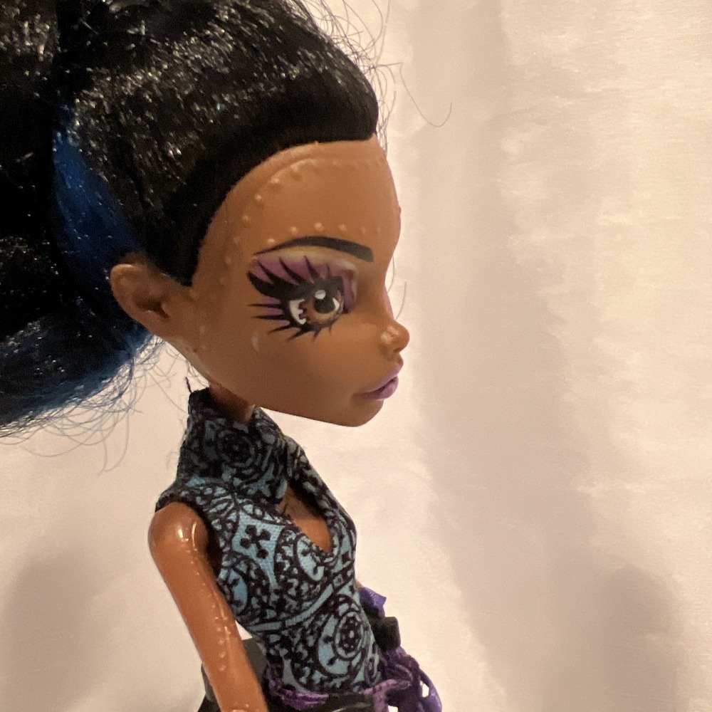2011- Mattel -‎ Monster High Dance Class Robecca Steam - Picture 11 of 15